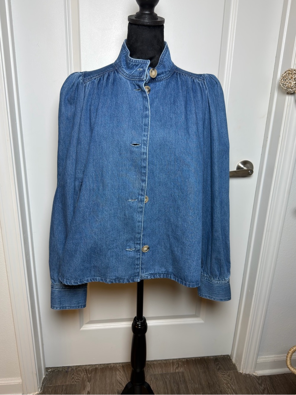 H&M Women’s Blue Denim Stand-Collar Jacket / BNWT